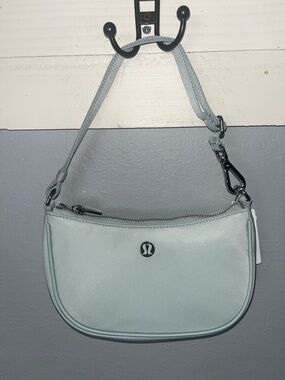 lululemon city essentials mini shoulder bag in Plcn colorway